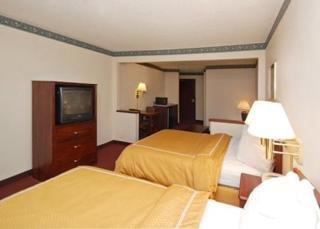 Comfort Suites North-Galleria 4555 Beltline Rd