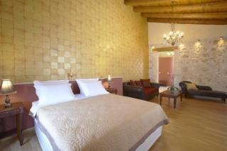 Casa Moazzo Suites And Apartments Rethymno 57 Tobazi Street Metropolitan Church Square