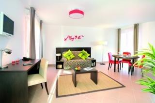 Park & Suites Apparthotel Village Bois-d'Arcy (Yve 2 A rue Georges Melies