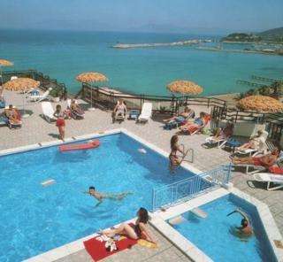 Derici Hotel Kusadasi Ataturk Bulvari No. 40