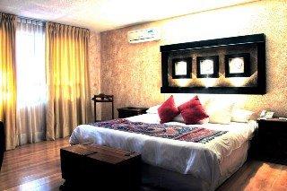 Hotel Real De Minas Queretaro Ave Constituyentes 124 Pte