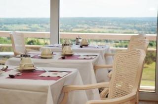 Hotel Les Dryades Golf & Spa Pouligny-Notre-Dame 28 rue du Golf