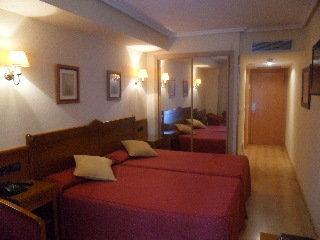 Hotel Ciudad de Cangas de Onis Avda. de Castilla, 36