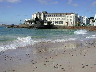 Fort D'Auvergne Hotel Jersey Havre Des Pas