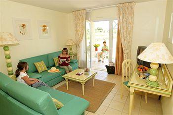 Residence Grand Avignon Vedene 220 Chemin De La Blanchere