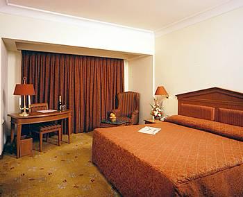 Hotel Sagar Plaza Pune 1 Bund Garden Road