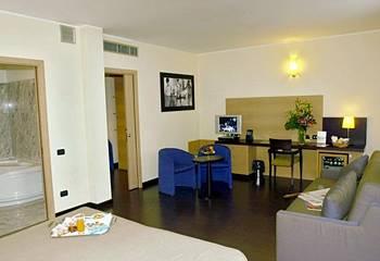 Studios Hotel Cologno Monzese Corso Europa 56