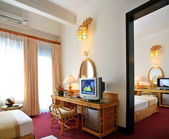 Huong Giang Hotel Resort & Spa Hue 51 Le Loi Street