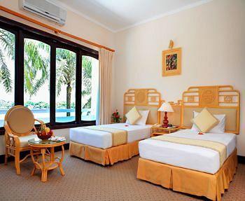 Huong Giang Hotel Resort & Spa Hue 51 Le Loi Street