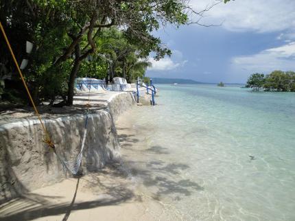 Casa de La Playa Resort Larena Sandugan Beach