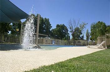 Big4 Crossroads Holiday Park Accommodation Mildura 860 Fifteenth Street (cnr Deakin Ave)