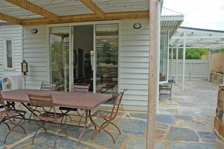 Tuckpoint Cottage Castlemaine 60 Kennedy St