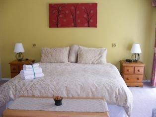 Claddagh House Bed & Breakfast Gosford 421 Avoca Drive Green Point