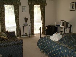 Claddagh House Bed & Breakfast Gosford 421 Avoca Drive