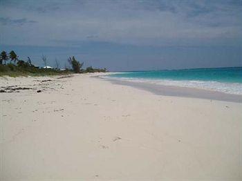 Sky Beach Club Resort Eleuthera Queens Highway, Governor's Harbour