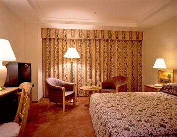 Keio Plaza Hotel Hachioji 14-1 Asahicho