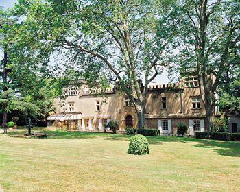 Chateau Du Val De Ceze Hotel Bagnols-sur-Ceze 69 Rue Léon Fontaine, Ancienne Route D'avignon