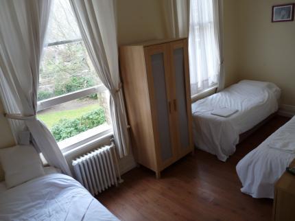 Travel Joy Hostel London 111 Grosvenor Road, Pimlico