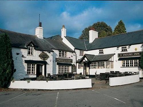 The Druid Inn Ruthin Road, Llanferres
