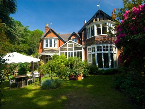 Photo from hotel 'Heatherbank Bed and Breakfast Camberley'