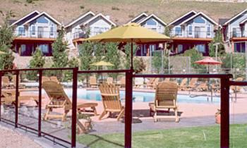 La Casa Lakeside Cottage Resort Kelowna 6808 Westside Road