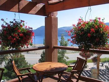 La Casa Lakeside Cottage Resort Kelowna 6808 Westside Road