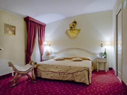 Grand Hotel Osman Atena Lucana Via Nazionale San Giuseppe 25