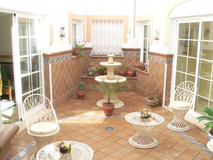 Apartamentos Casanova Nerja Avenida de Pescia, 10