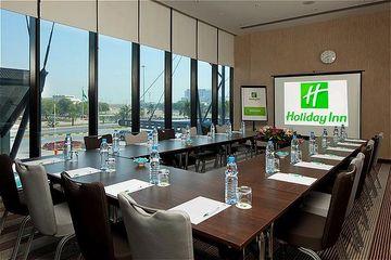 Holiday Inn Abu Dhabi 31st Street Between Muroor And Airport Road