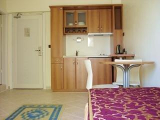 Mutlu Apart Hotel Altinkum Atatürk Blvd 4. St. Nr: 4