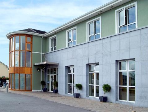 The Amber House Hotel Galway Deoch Uisce, Merlin Park