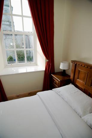 Jacksons Guesthouse Roscommon Market Square