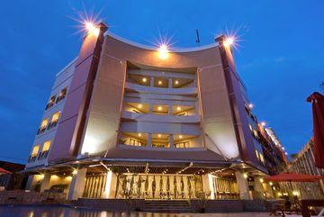 Aston Pontianak Hotel & Convention Center Jl. Gajah Mada, Gajah Mada 21
