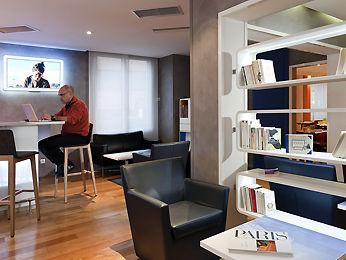 Hotel All Seasons Bibliotheque De France Paris 21 Rue De Tolbiac