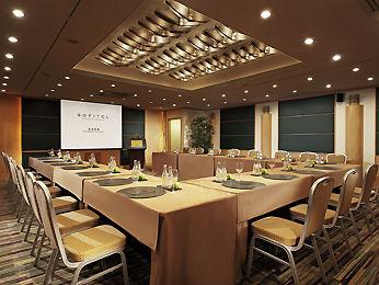 Sofitel Hyland Hotel Shanghai 505 Nanjing Road East