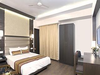 Metro Heights Hotel New Delhi 8/35 WEA Padam Singh Road Karol Bagh