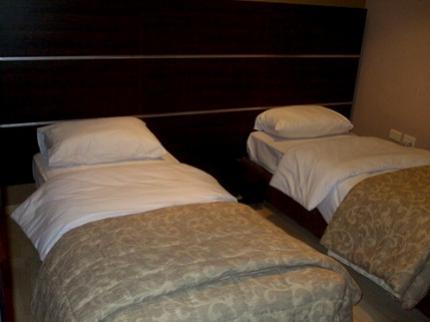 Elegant Hotel Suites Off Queen Rania St (University St), Rawdah St. Bld. 30 