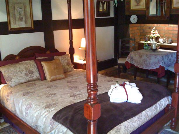 William Shakespeare's Bed and Breakfast Perth 2/25 Canns Road, Bedfordale