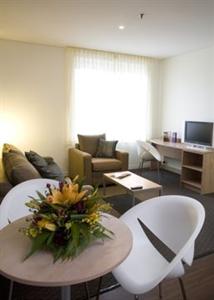 Ibis Hotel Melbourne 15-21 Therry Street