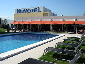 Hotel Novotel Girona Aeropuerto Riudellots de la S Autopista AP7, Salida 8