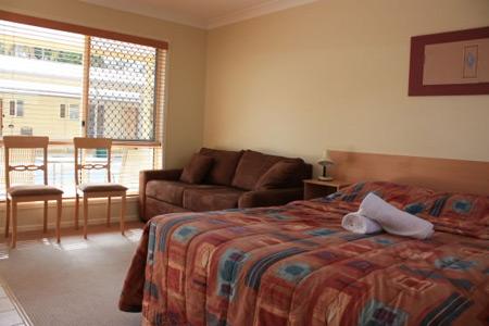 Country Roads Motor Inn Gayndah 56 Capper Street