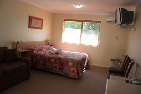 Country Roads Motor Inn Gayndah 56 Capper Street