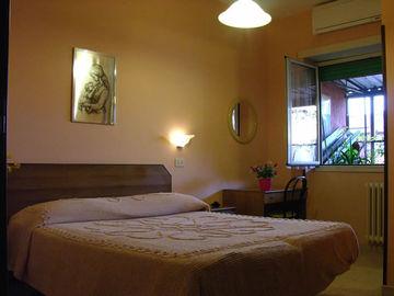 Hotel Domus Mea Rome Via Calatafimi 31