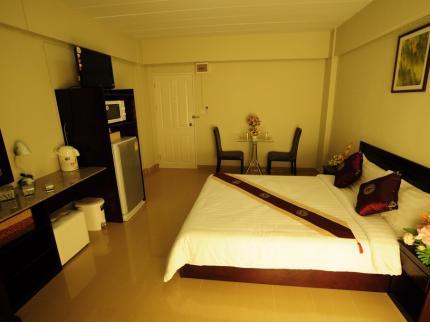 P-Park Residence Serviced Apartments Bangkok 597 Srinakarin Road Suan Luang