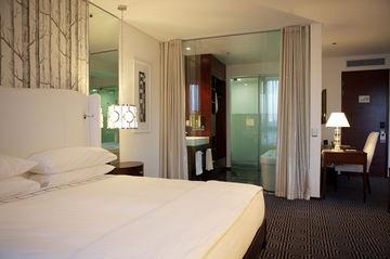 Davinci Hotel and Suites Johannesburg 2 Maude Street c/o 5th Street Sandton
