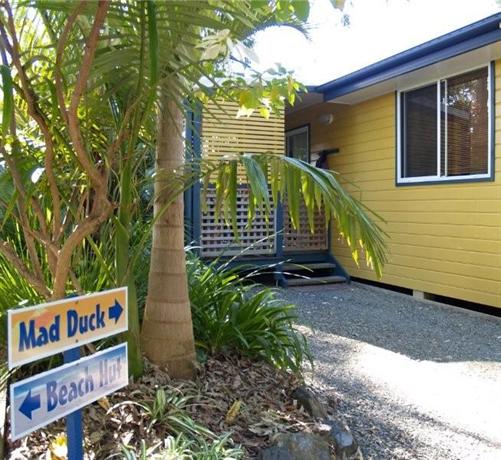 Safety Beach Ocean Bungalows Woolgoolga 41A Safety Beach Drive