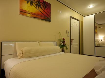 Sun Beach House Hotel Phuket 78/24 Taveewong Road, Patong Beach, Kathu