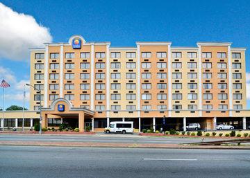 Comfort Inn & Suites Washington D.C. 1600 New York Avenue NE