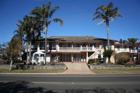 Clifford Park Holiday Motor Inn Toowoomba 54 Hursley Rd, QLD, 4350