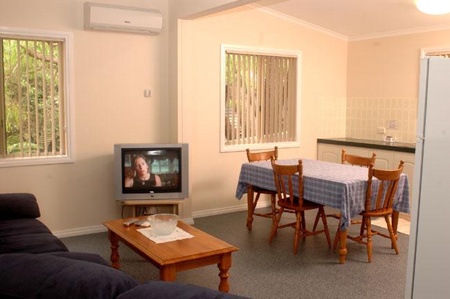 Riverview Tourist Park Hotel Margaret River 8-11 Willmott Ave, Margaret River, WA 6285, Australia